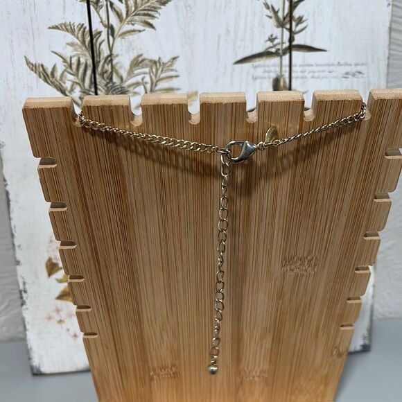 CHICO'S Boho Bib Gold Tone and Okive Leather Necklace - Picture 4 of 5